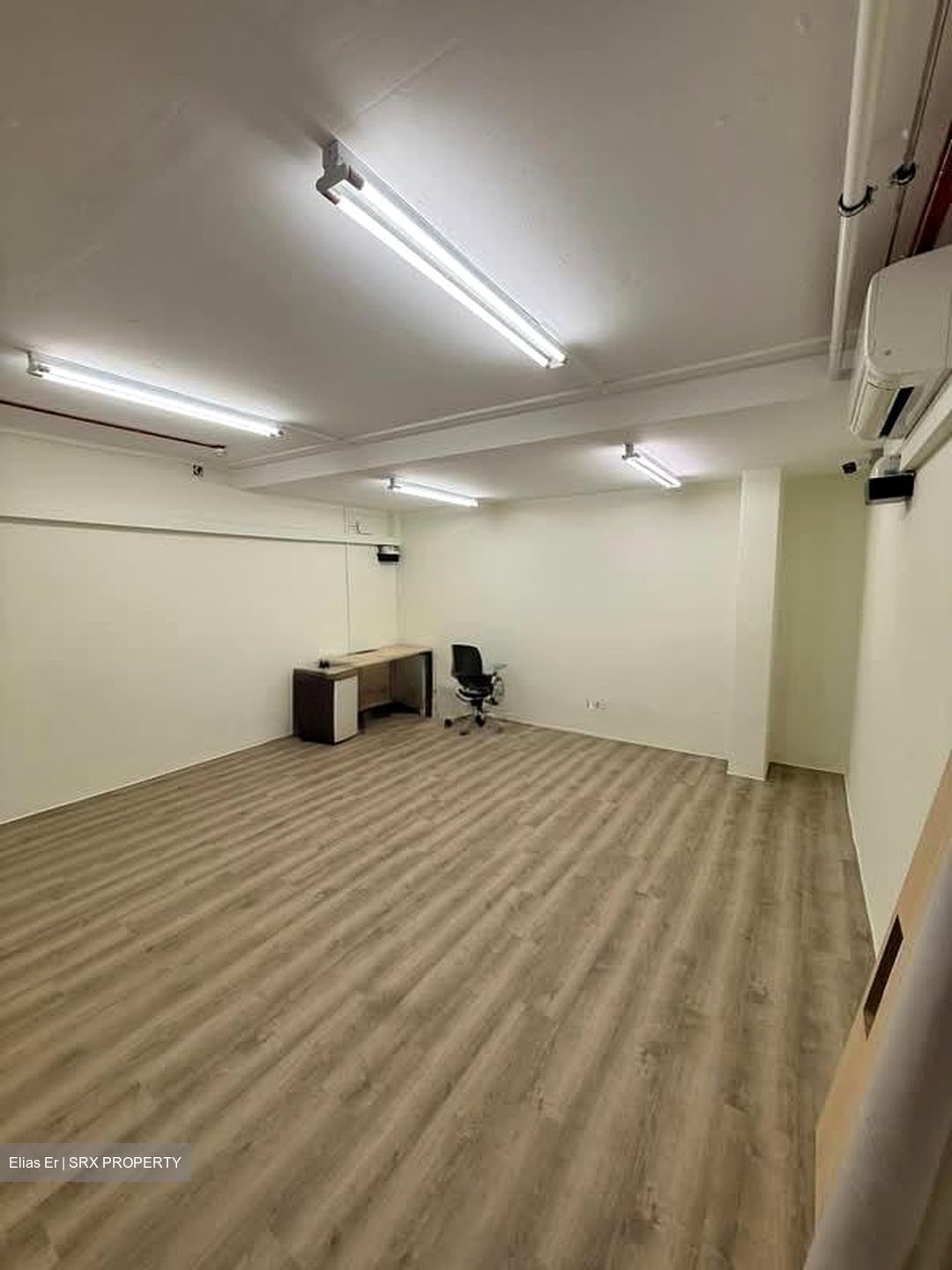 Sai Ho Building (D19), Shop House #530573701